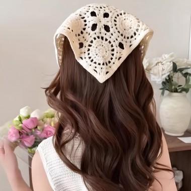 Вязаная косынка крючком кроше ажурная бандана Молочная / Айвори